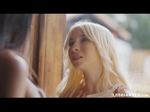 ❤️ Tjejen kommer hem några månader senare och slutar med att äta sin styvmors fitta. Sex at us sv.eviewporn.ru ️❤
